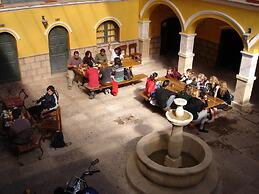 Hostal La Casona