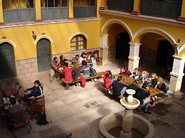 Hostal La Casona