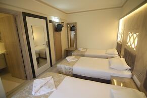 Hotel Grand Liza