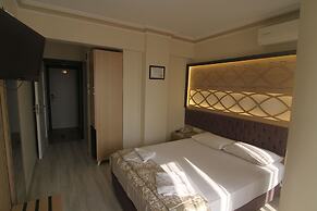 Hotel Grand Liza