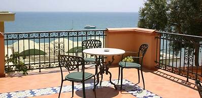 Summit Hotel