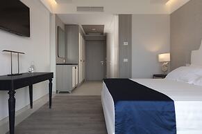 Summit Hotel