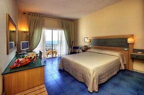 Summit Hotel