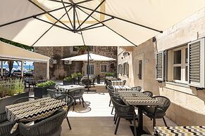 Hotel Croatia