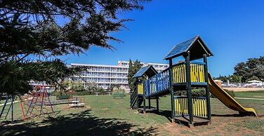 Arena Hotel Holiday