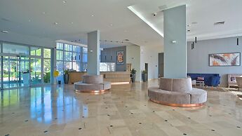 Arena Hotel Holiday