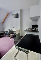 Hotel Adeba