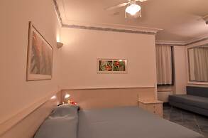 Hotel Aurora