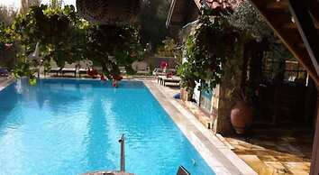 Melrose House Hotel
