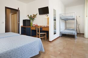 Hotel Oasis