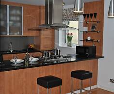 Dreamhouse Holyrood Apartments