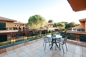 Torremirona Aparthotel Vila Birdie