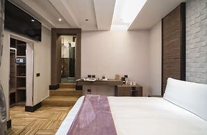 Solo Experience Hotel
