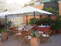 Sikania Suite
