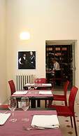 Stella CasaBono (B&B)