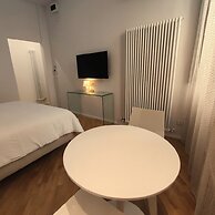 Stella CasaBono (B&B)