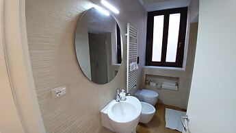 Stella CasaBono (B&B)