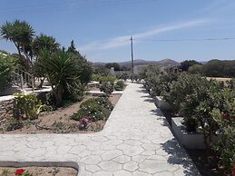 Faros Villa small hotel & restaurant