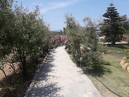 Faros Villa small hotel & restaurant