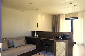 Faros Villa small hotel & restaurant