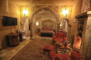 Traveller's Cave Hotel