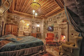 Traveller's Cave Hotel