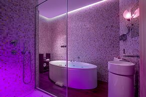 SUITE SISTINA FOR BRAVE LOVERS