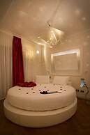 SUITE SISTINA FOR BRAVE LOVERS