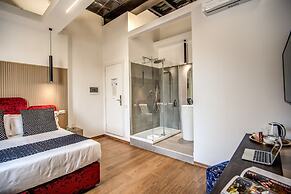 Little Queen Suite