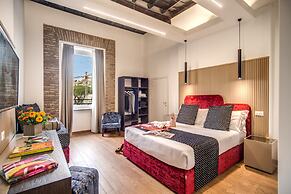 Little Queen Suite