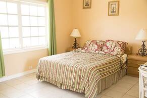 Surfers Manor