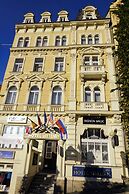 Hotel Heluan