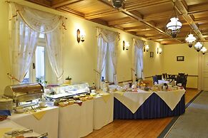 Hotel Heluan