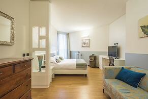 Continental Urban Art Hotel