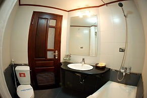 Hanoi Street Hotel