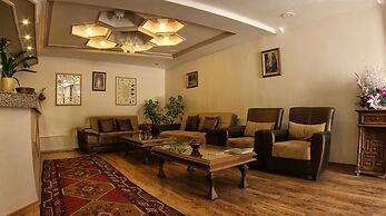Akuzun Hotel