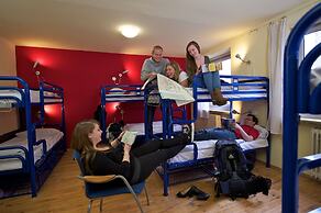 The 4 You Hostel & Hotel