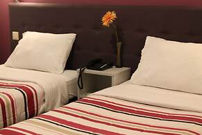 Yasha Hotel