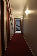 Yasha Hotel