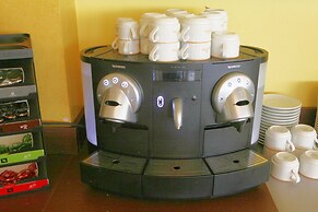 Hotel Ele Puente Romano