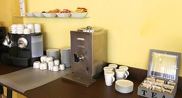Hotel Ele Puente Romano
