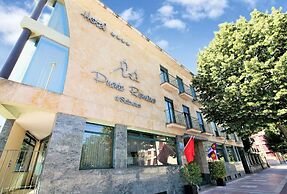 Hotel Ele Puente Romano