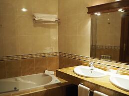 Hotel Ele Puente Romano
