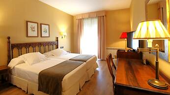 Hotel Ele Puente Romano
