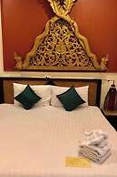CM Night Bazaar Boutique Hotel