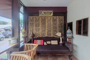 CM Night Bazaar Boutique Hotel