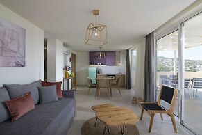 Rainbow Apartments