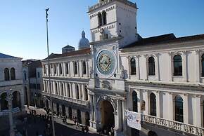 Diamantino Town House