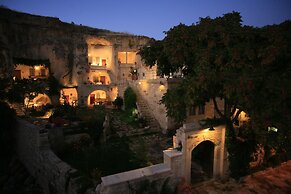 Elkep Evi Cave Hotel