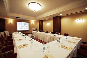 Taksim Metropark Hotel